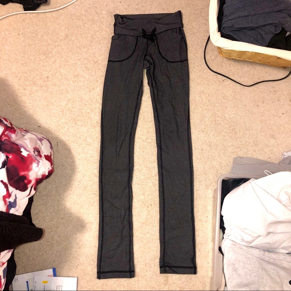 Lululemon skinny will pants size 2